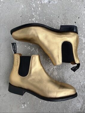 S. Kidman Tirai metallic gold boots